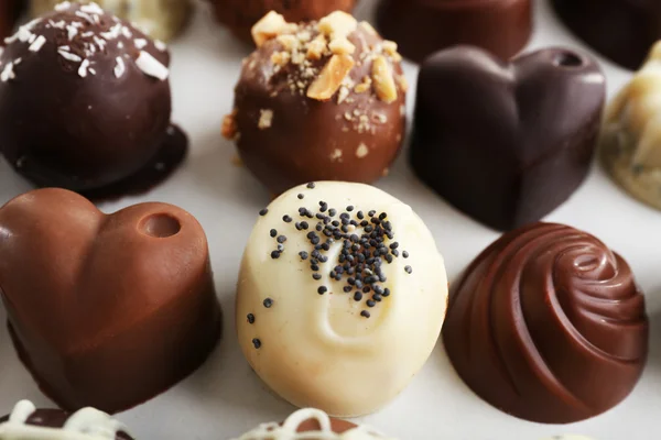 Вкусные шоколадные конфеты крупным планом — стоковое фото