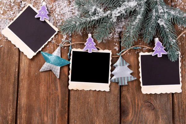 Marcos de fotos en blanco y decoración de Navidad — Foto de Stock