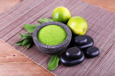 Spa natürmort bambu hasır ve ahşap masa arka plan