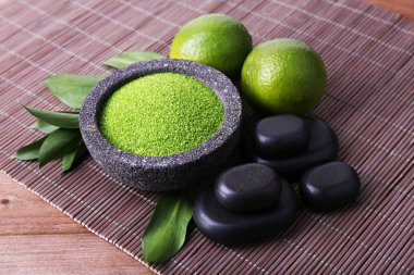 Spa natürmort bambu hasır ve ahşap masa arka plan