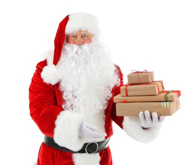 Noel Baba hediye kutuları beyaz arka plan üzerinde izole holding