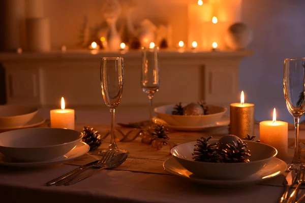 美しいクリスマステーブルの設定 — ストック写真