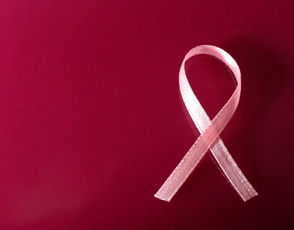 Wstążka do raka piersi — Zdjęcie stockowe
