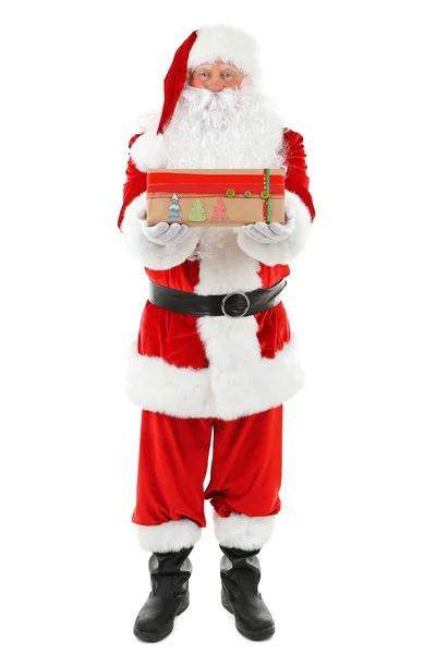 Noel Baba hediye kutuları beyaz arka plan üzerinde izole holding — Stok fotoğraf