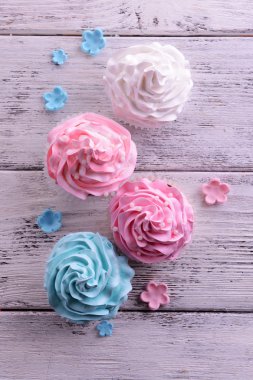 lezzetli kek üzerinde tablo yakın çekim