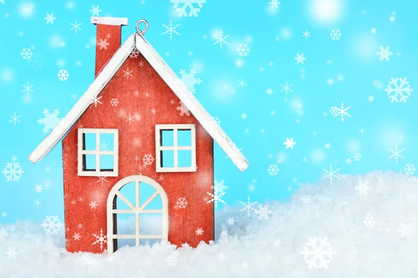 形状の家でクリスマスの装飾 — ストック写真