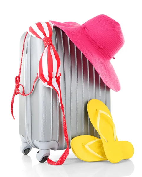 여행 가방, 모자, 수영복 및 퍼 흰색 절연 — 스톡 사진