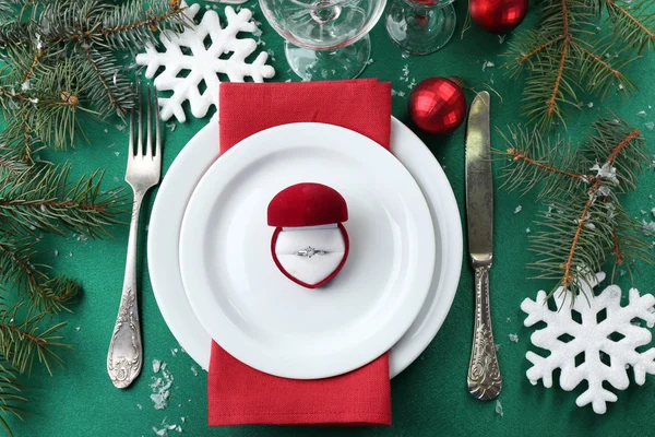 Stylish red, green and white Christmas table setting . Winter wedding concept — Stock Photo, Image