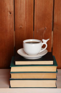Yığın kitap Kupası ile