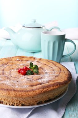 Masada lezzetli ev yapımı pasta