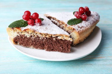 Masada lezzetli ev yapımı pasta