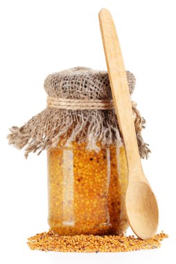 Dijon hardalı beyaz izole cam