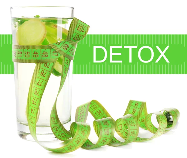 Komkommer glas drinken geïsoleerd op wit, Detox concept — Stockfoto