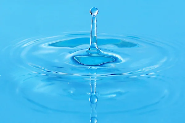 Gota de água, close-up — Fotografia de Stock