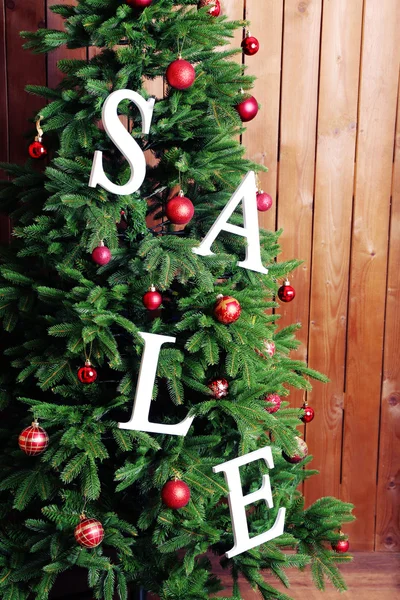 Försäljning på julgran närbild — Stockfoto