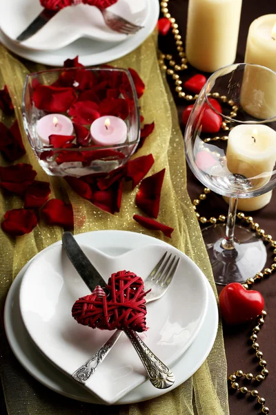 バレンタインの日のテーブルの設定 — ストック写真