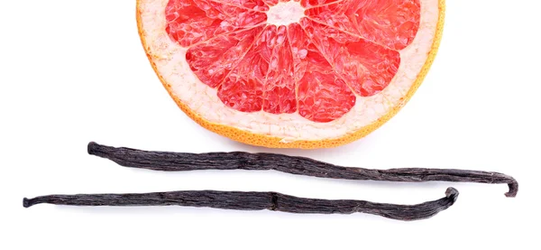 Dried grapefruit with vanilla beans isolated on white — Stock Photo, Image