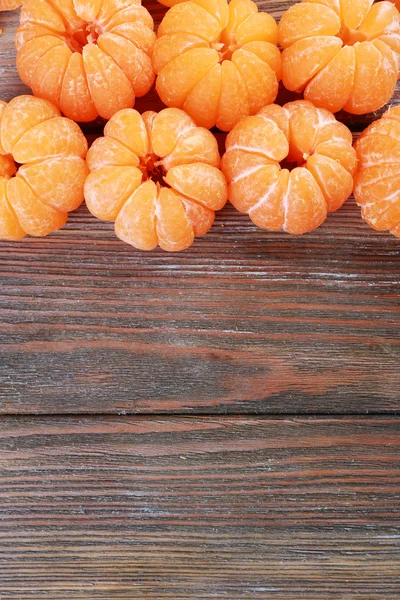 Tangerinas na mesa de madeira — Fotografia de Stock