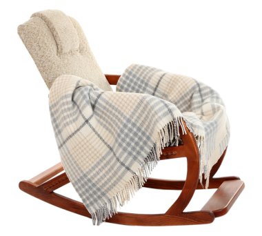 Modern sallanan sandalye üzerinde beyaz izole halı ile