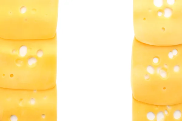 白い背景に隔離されたスライスチーズ — ストック写真
