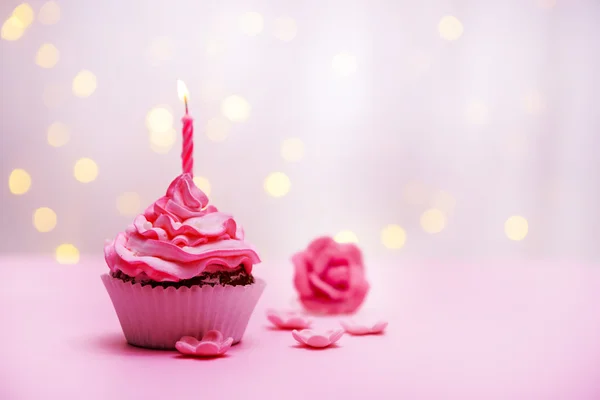 Delicious birthday cupcake — Stock Photo, Image