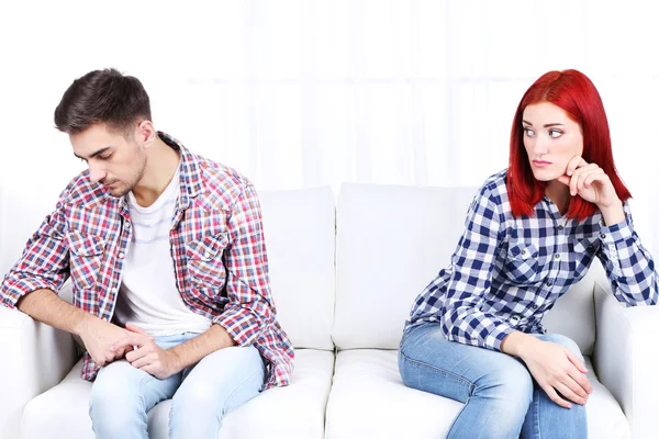 Young couple quarreling — Stock Photo, Image