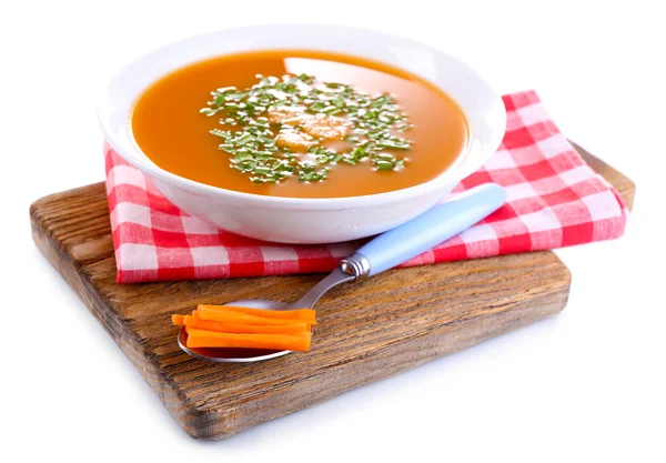 Sup wortel pada pemotongan papan terisolasi di atas putih — Stok Foto