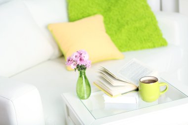 Daire iç beyaz renkte