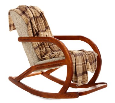 Modern sallanan sandalye üzerinde beyaz izole halı ile