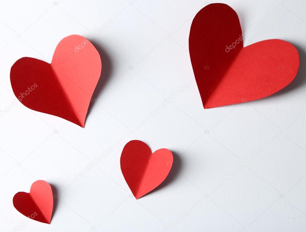 Сердечко из бумаги своими руками. Объемное сердце из бумаги. Сердечко из шаров на свадьбу. Поделка сердечко. Сердечки на свадьбу своими руками.