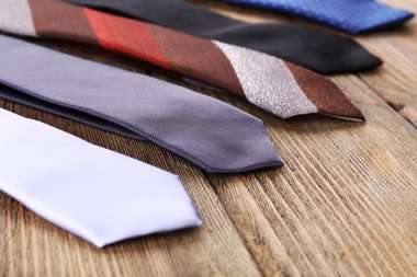 Bağları ahşap plakalar arka plan üzerinde