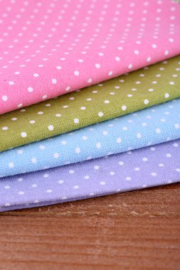 Renkli peçete ahşap tablo