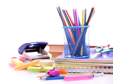 okul malzemeleri beyaza izole edilmiş