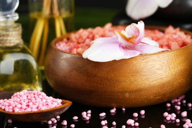 Çiçekli güzel spa kompozisyon