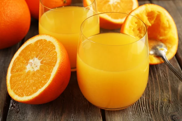 Glass of orange juice — Stock Photo, Image