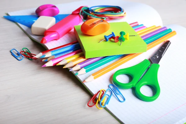 School supplies on desk, close-up — Stock Photo, Image