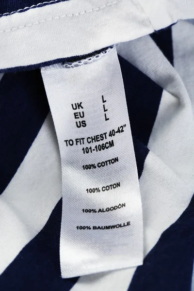 Etikett auf Kleidung — Stockfoto