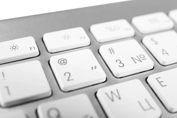 Tangentbordet på modern laptop på nära håll — Stockfoto
