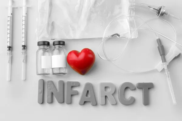 Medicamentos com palavra Infarct em fundo colorido — Fotografia de Stock