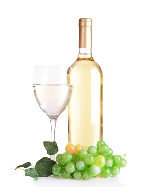 Wein isoliert auf weiß — Stockfoto