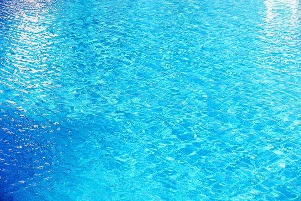Agua en la piscina — Foto de Stock