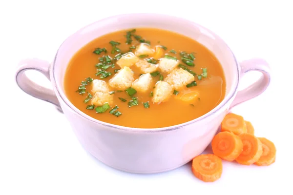 Soupe aux carottes isolée sur blanc — Photo