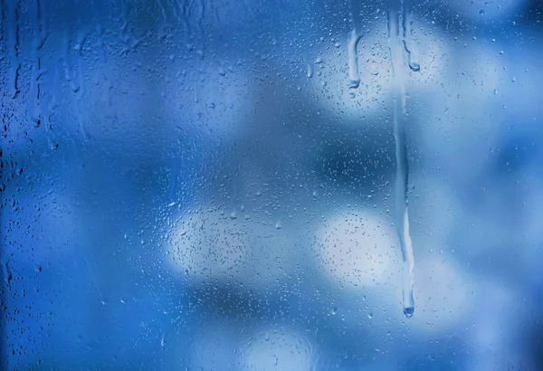 Vidrio con gotas de agua natural — Foto de Stock