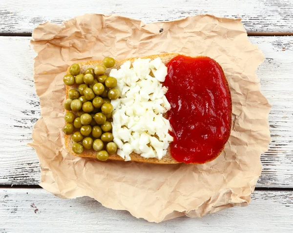 Sandwich with flag of Italy on table close-up — Stock Photo, Image