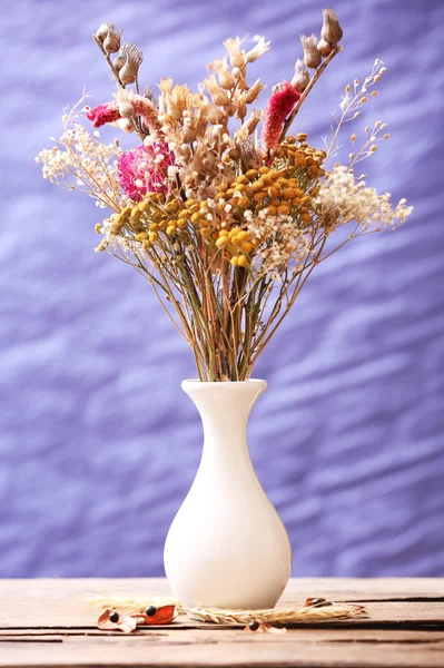 Bouquet de fleurs séchées — Photo