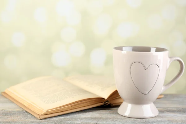 Cup of tea and book — Stock Photo, Image