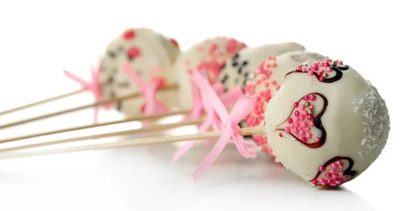 Leckere Cake Pops, isoliert auf weiß — Stockfoto