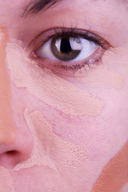 Makyaj kozmetik Vakfı ile uygulamak makro