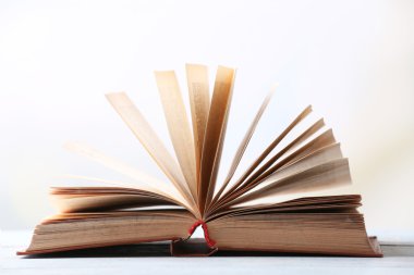 eski kitap açık