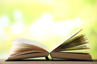 eski kitap açık